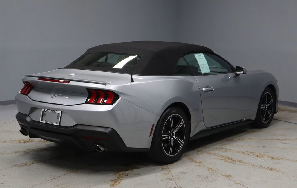 Certified 2025 Ford Mustang Premium RWD image 5