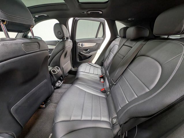Used 2019 Mercedes-Benz GLC 300 4MATIC image 13