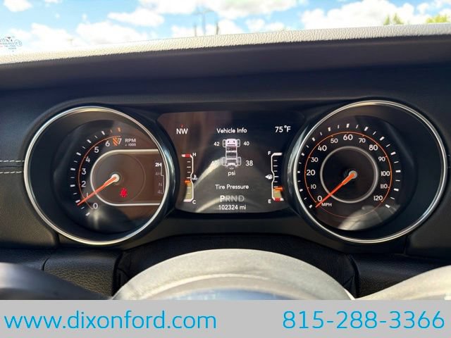 Used 2019 Jeep Wrangler Unlimited Sahara AWD/4WD image 18