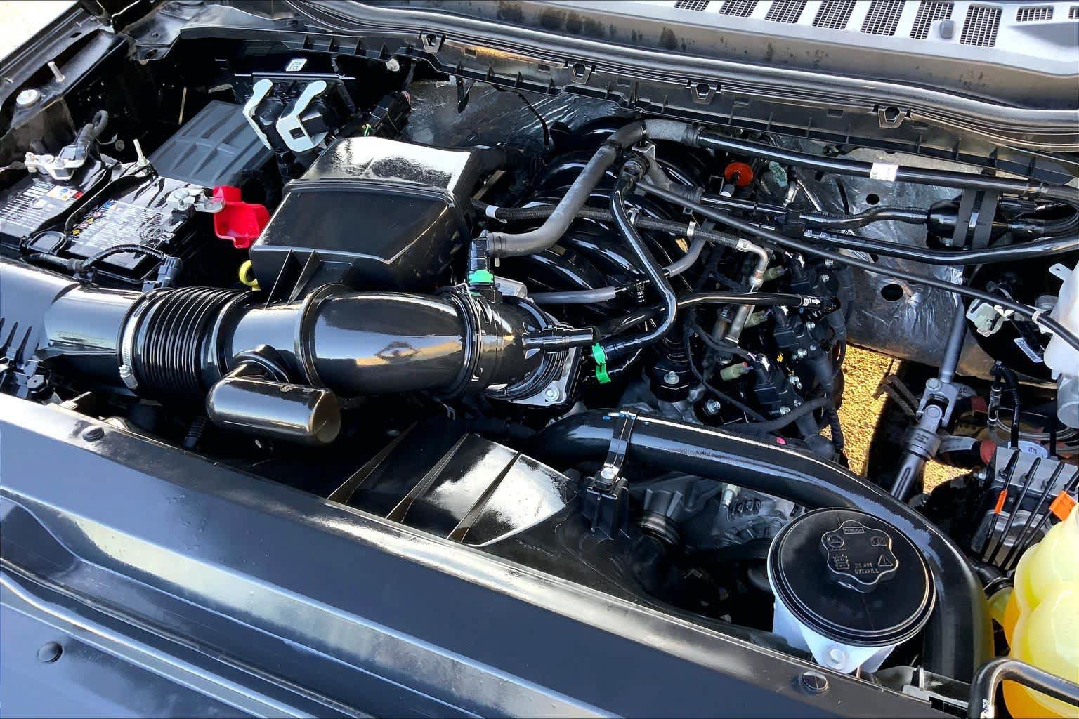 Certified 2025 Ford F250 XLT AWD/4WD image 33