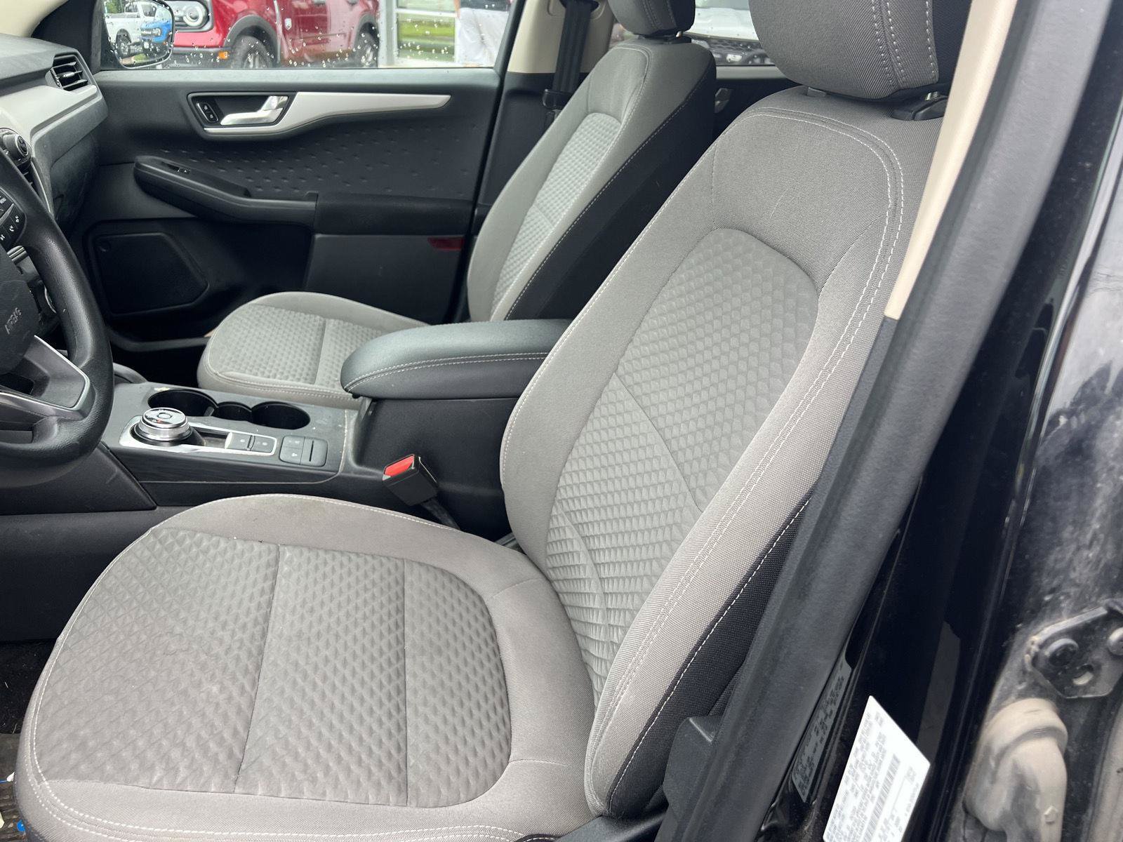 Certified 2020 Ford Escape SE AWD/4WD image 9
