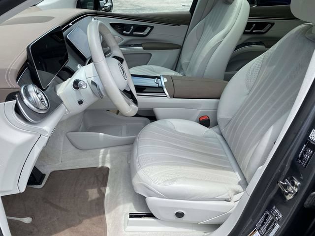 Used 2023 Mercedes-Benz EQS 450+ SUV image 17