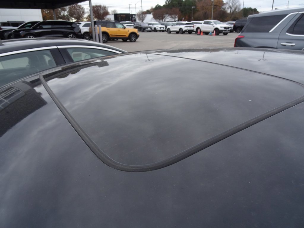 Used 2018 Honda Accord Touring image 12