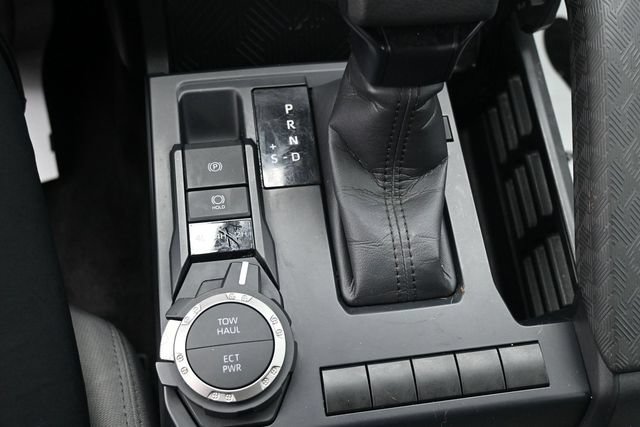 Used 2024 Toyota Tacoma SR5 AWD/4WD image 9