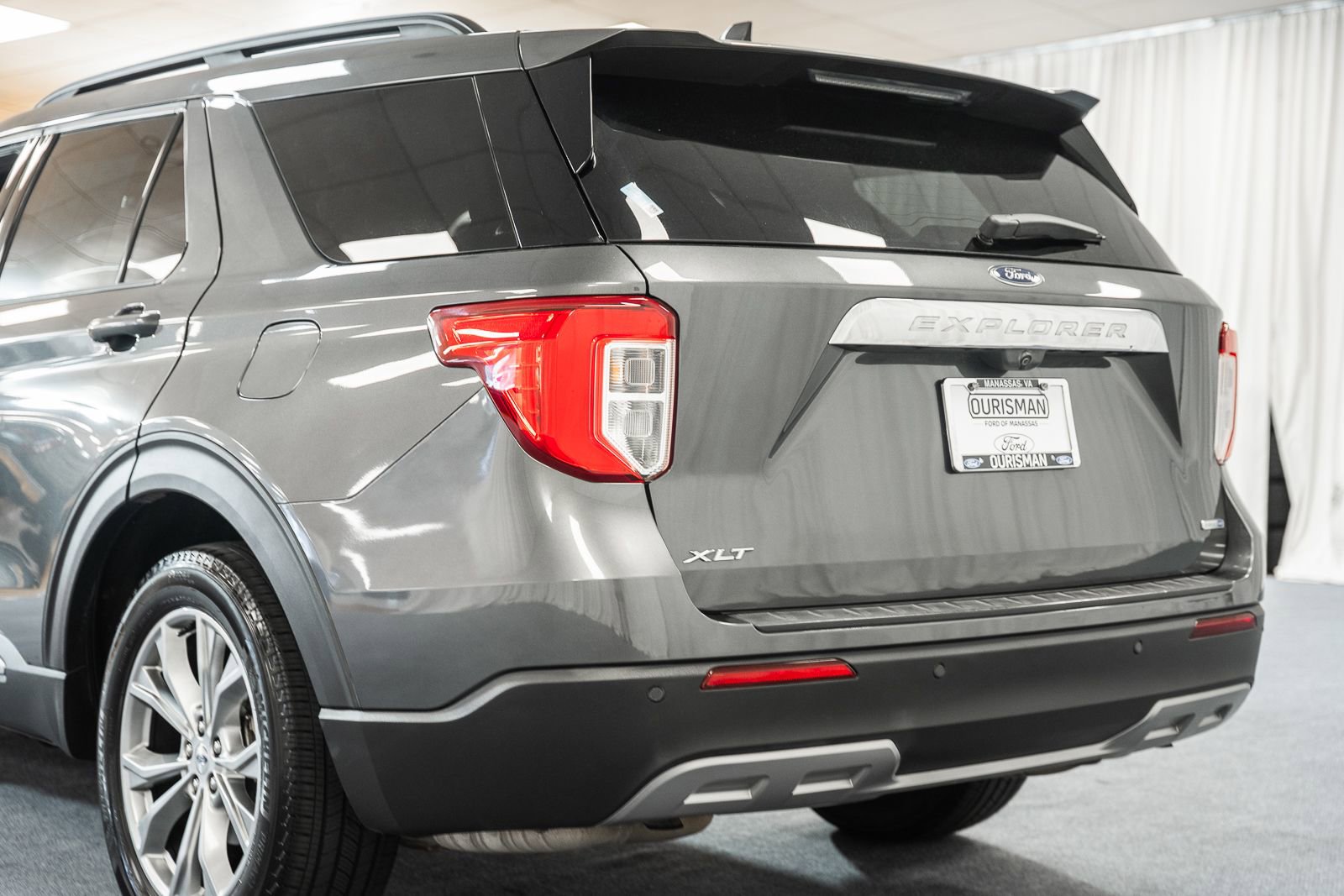 Certified 2020 Ford Explorer XLT w/ Equipment Group 202A image 6