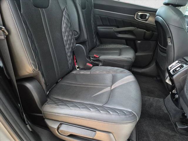 Used 2022 Kia Sorento SX FWD image 23