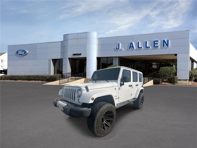 Used 2017 Jeep Wrangler Unlimited Sahara w/ Connectivity Group AWD/4WD image 1