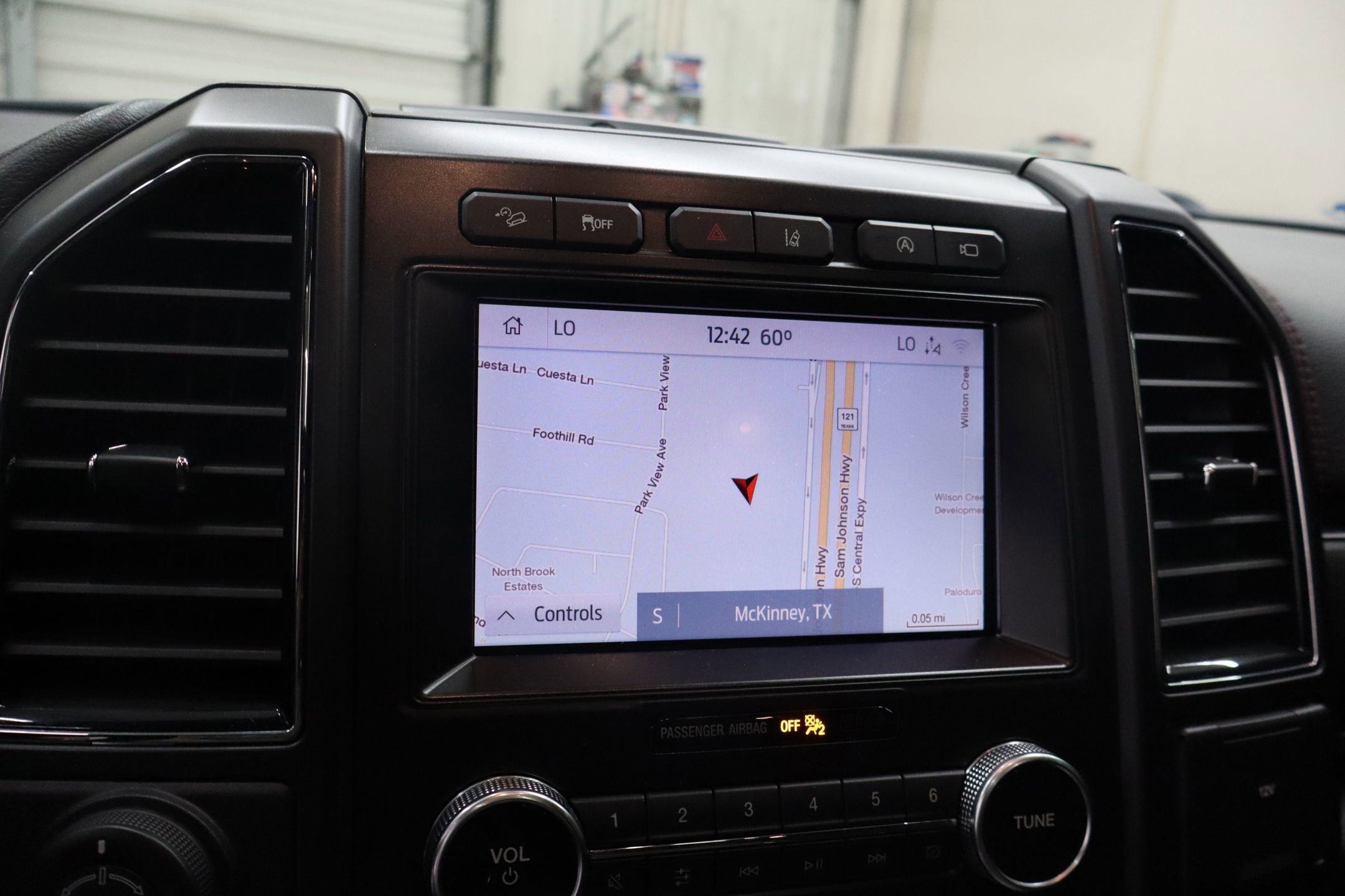 Certified 2020 Ford Expedition Limited image 21