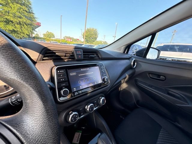 Used 2021 Nissan Versa S FWD image 10