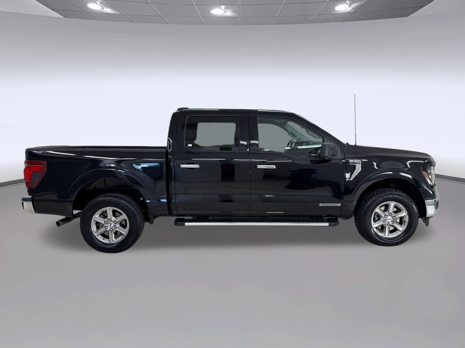 Certified 2024 Ford F150 XLT w/ Mobile Office Package AWD/4WD image 8