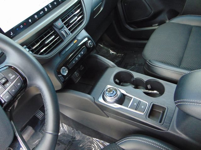 Certified 2026 Ford Escape SE FWD image 14