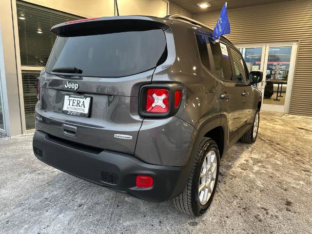 Used 2019 Jeep Renegade Latitude w/ Cold Weather Group image 3