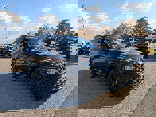 Used 2023 Nissan Rogue SV w/ SV Premium Package image 8