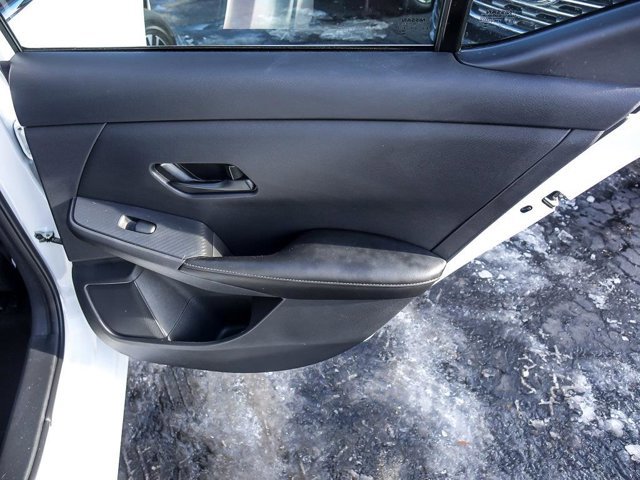 Used 2025 Nissan Sentra SV image 29