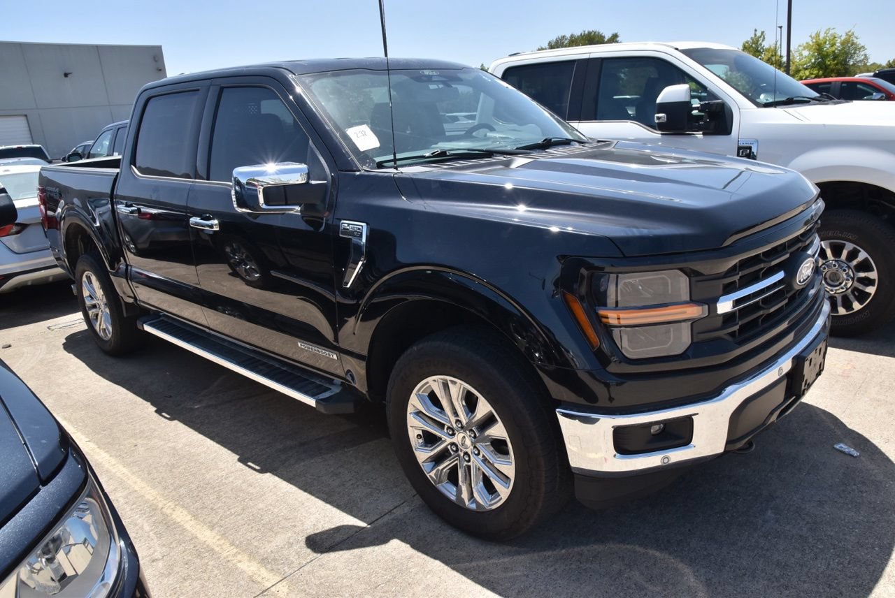 Certified 2025 Ford F150 XLT w/ Equipment Group 302A MID AWD/4WD image 5
