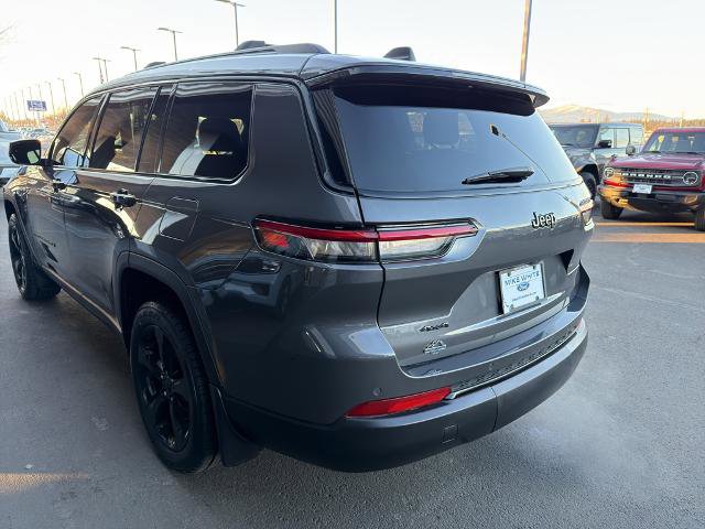 Used 2023 Jeep Grand Cherokee L Laredo image 13