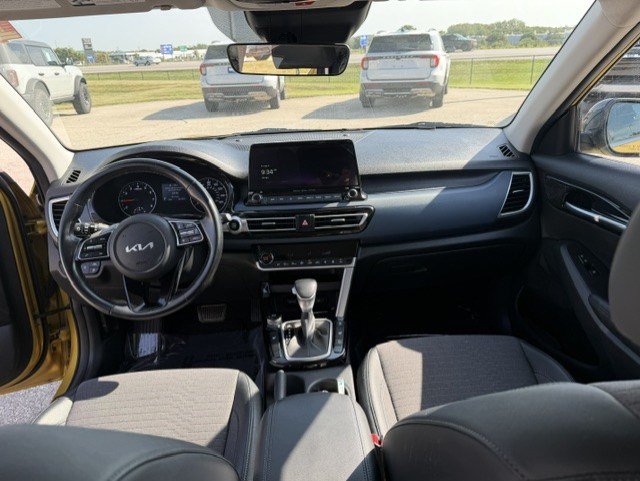 Used 2022 Kia Seltos S AWD/4WD image 28