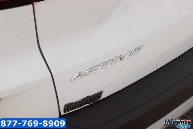 Certified 2024 Ford Escape Active FWD image 8