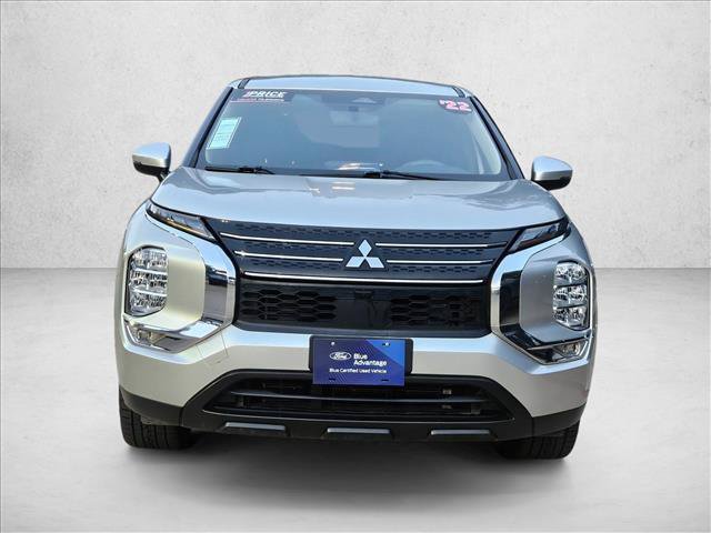 Used 2022 Mitsubishi Outlander ES FWD image 2