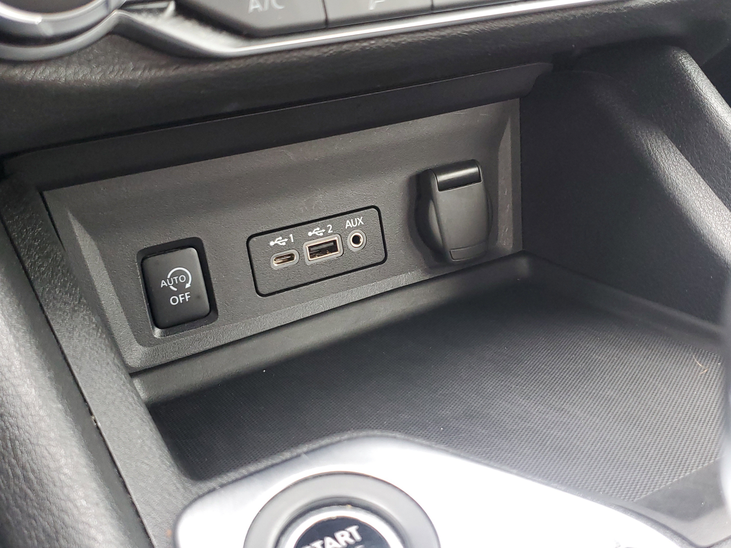 Used 2024 Nissan Sentra SV FWD image 26