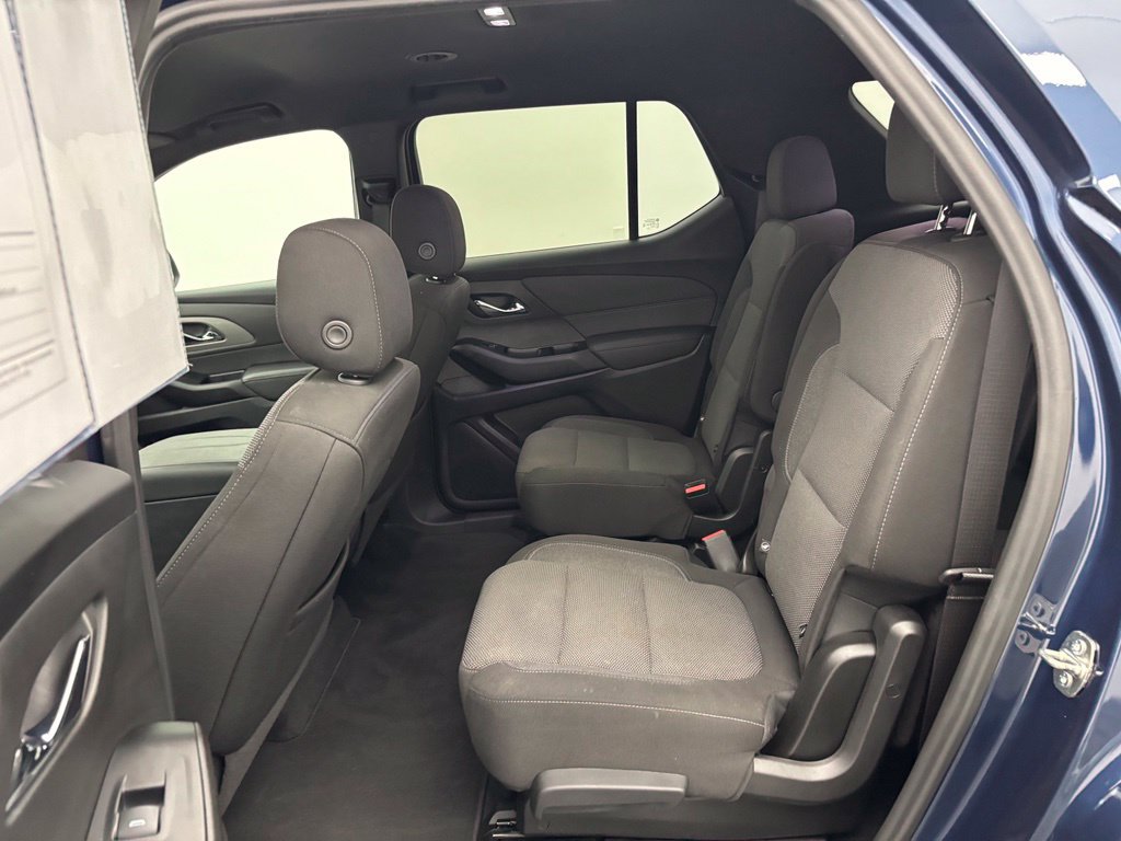 Used 2023 Chevrolet Traverse LT AWD/4WD image 38