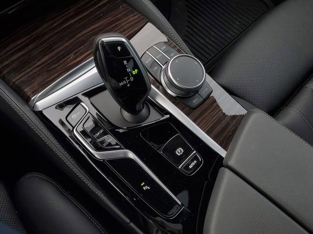 Used 2022 BMW 530i xDrive w/ M Sport Package image 28