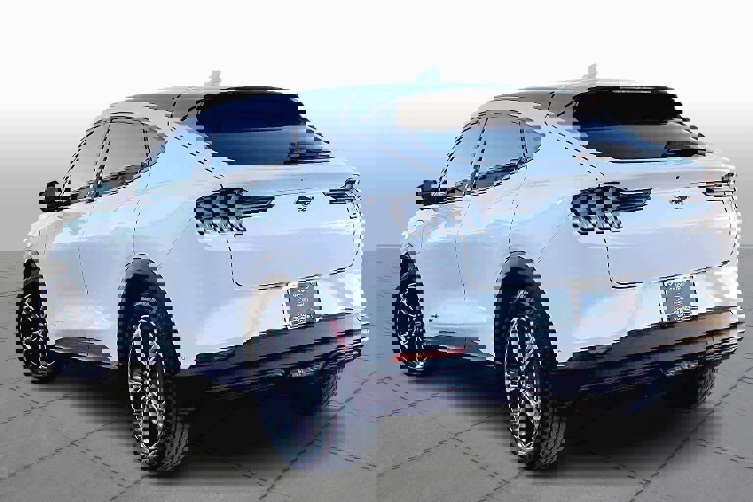 Certified 2022 Ford Mustang Mach-E Select w/ Comfort/Technology Package image 11