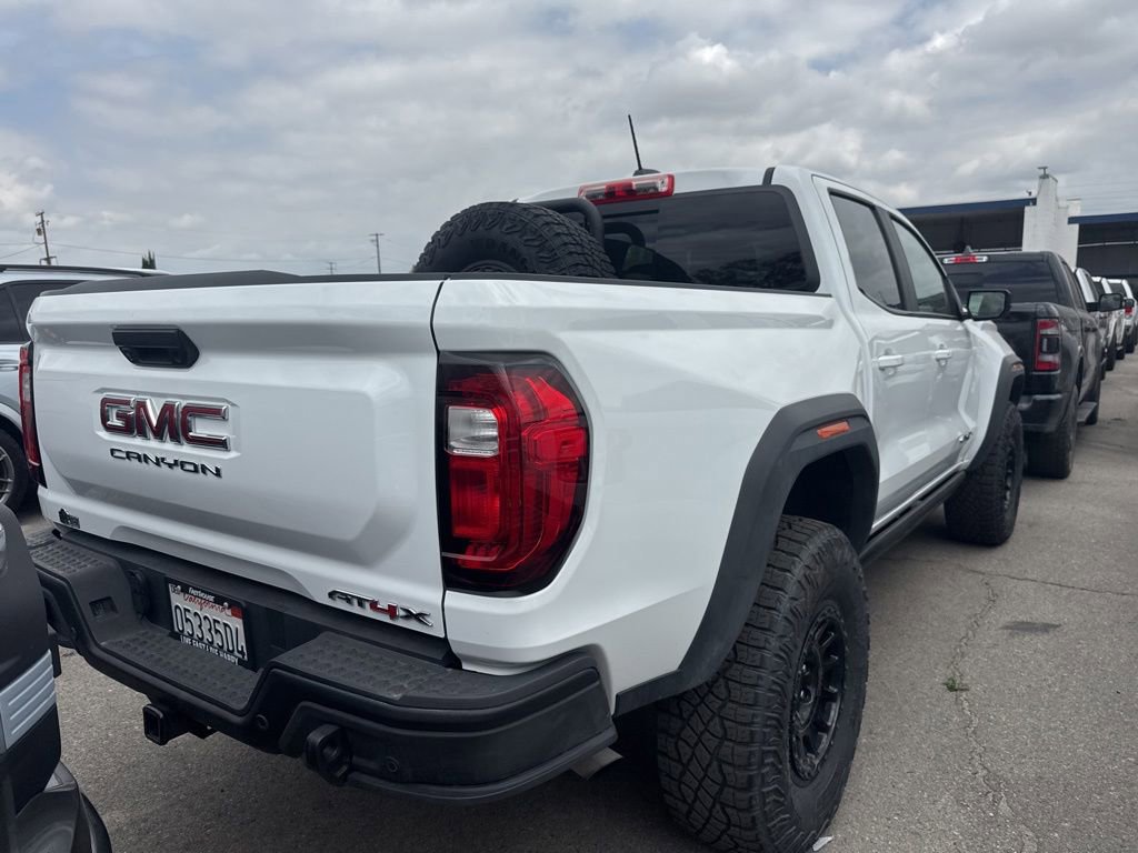 Used 2024 GMC Canyon AT4X w/ AT4X AEV Edition AWD/4WD image 5