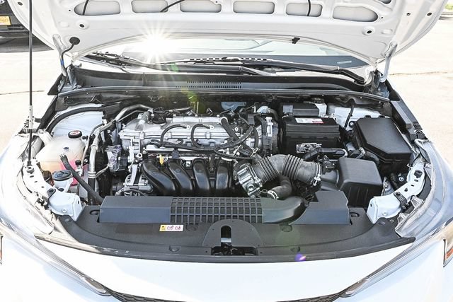 Used 2022 Toyota Corolla LE FWD image 29