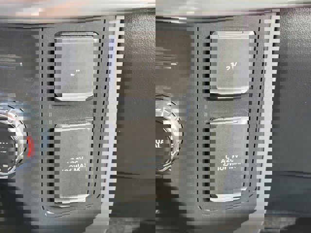 Certified 2022 Ford F150 Lariat w/ Equipment Group 501A Mid image 21