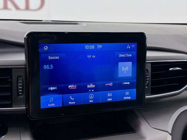 Certified 2022 Ford Explorer XLT w/ Equipment Group 202A image 18