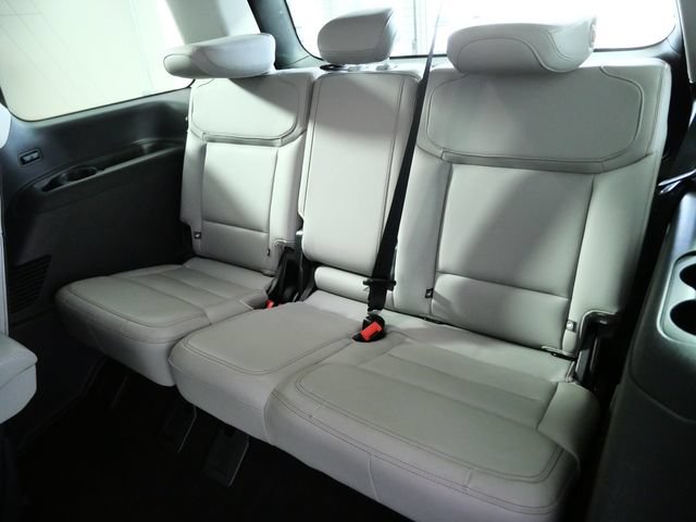 Certified 2025 Ford Expedition Active AWD/4WD image 15