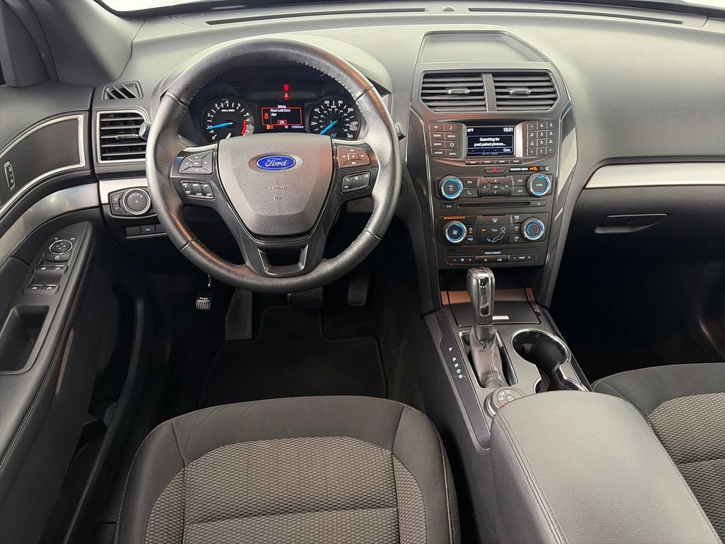 Certified 2017 Ford Explorer XLT AWD/4WD image 14