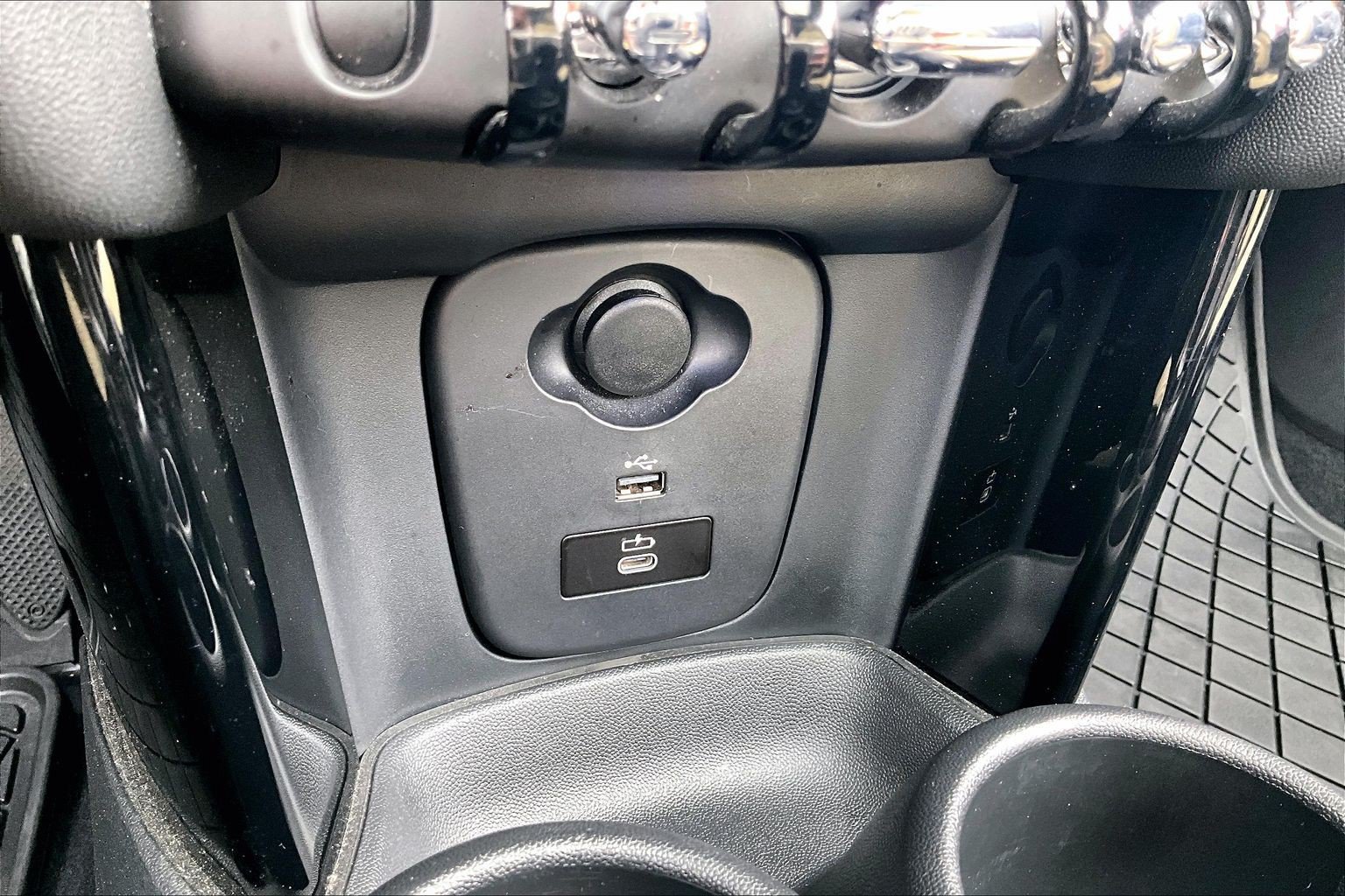 Used 2023 MINI Cooper S w/ MINI Resolute Edition FWD image 31