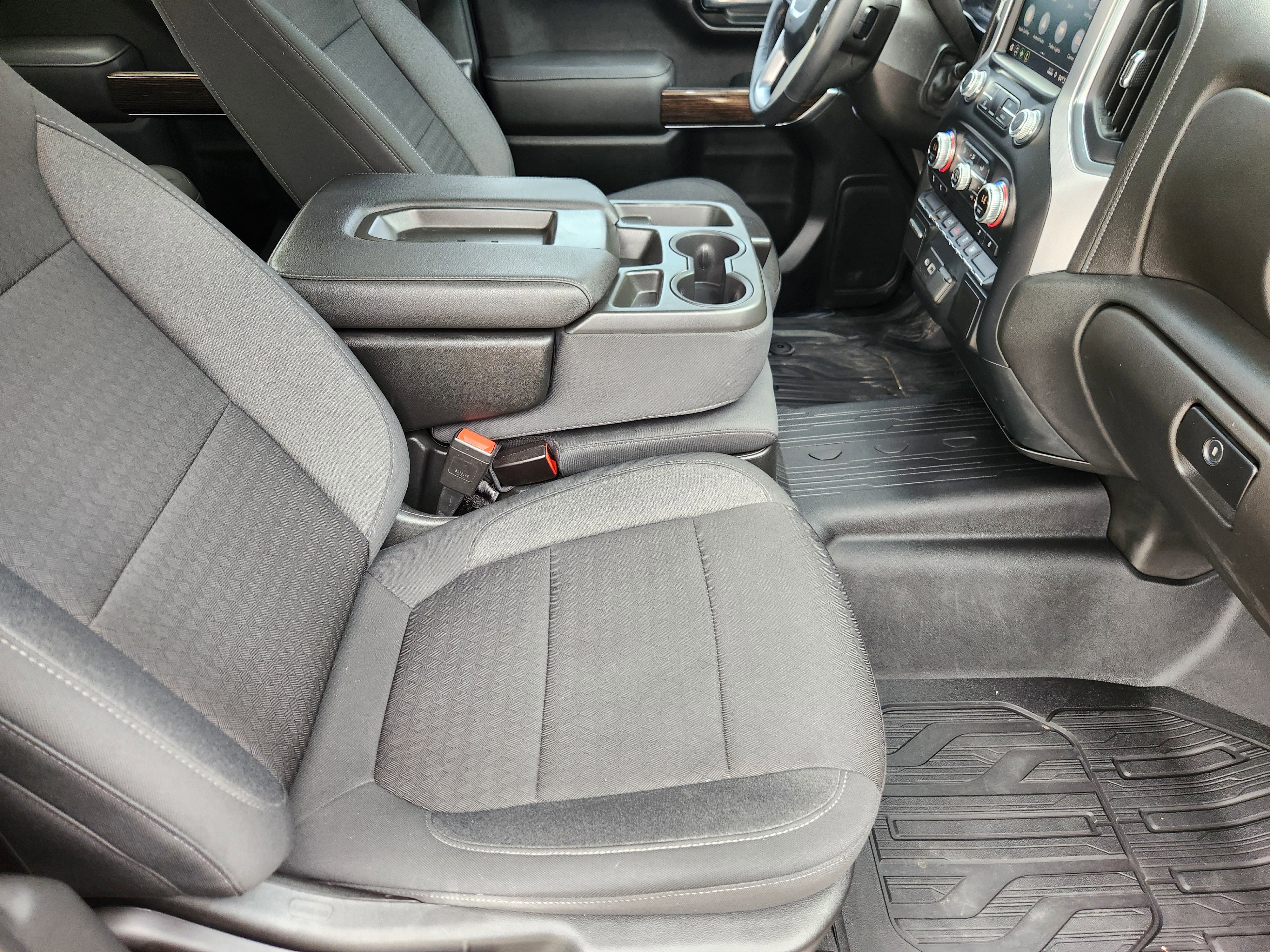 Used 2022 GMC Sierra 1500 Elevation w/ LPO, Elevation Black Package image 10