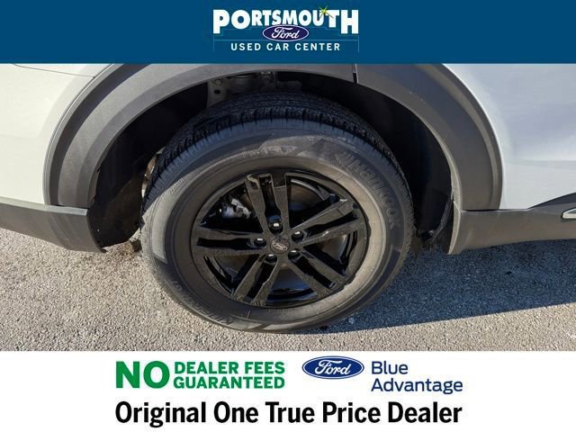Certified 2022 Ford Explorer XLT w/ Equipment Group 202A image 35