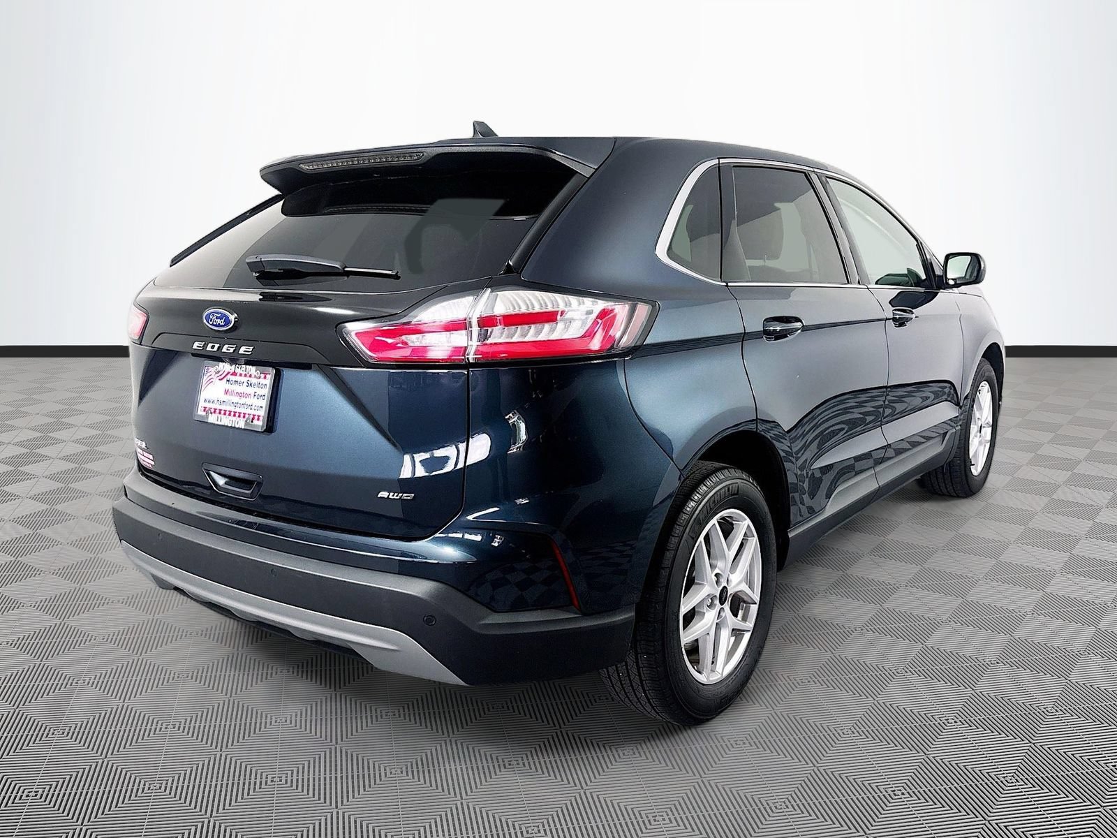 Certified 2024 Ford Edge SEL w/ Convenience Package AWD/4WD image 7