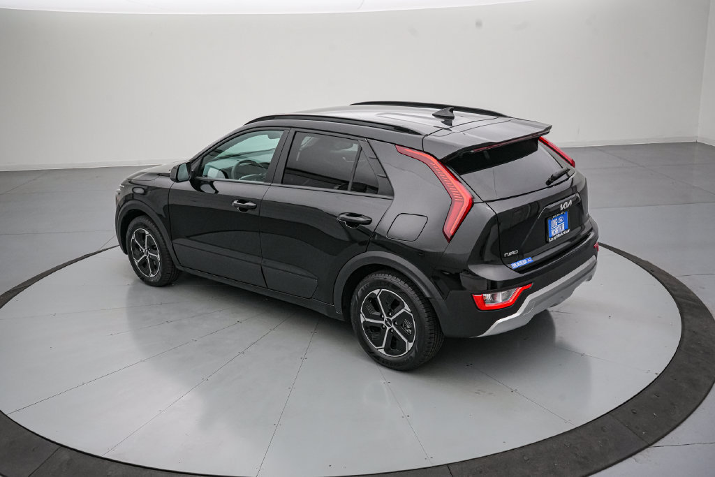 Used 2025 Kia Niro LX FWD image 6