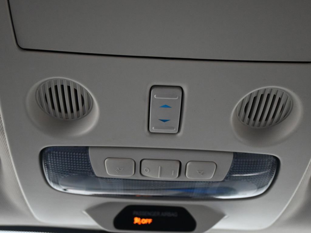 Certified 2020 Ford EcoSport SES image 48