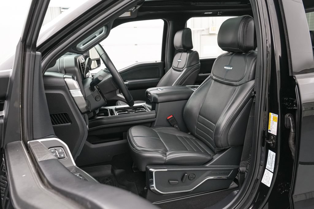 Certified 2025 Ford F250 Platinum AWD/4WD image 13
