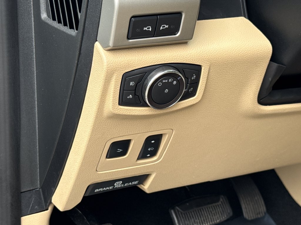 Certified 2019 Ford F250 Lariat w/ Lariat Ultimate Package AWD/4WD image 14