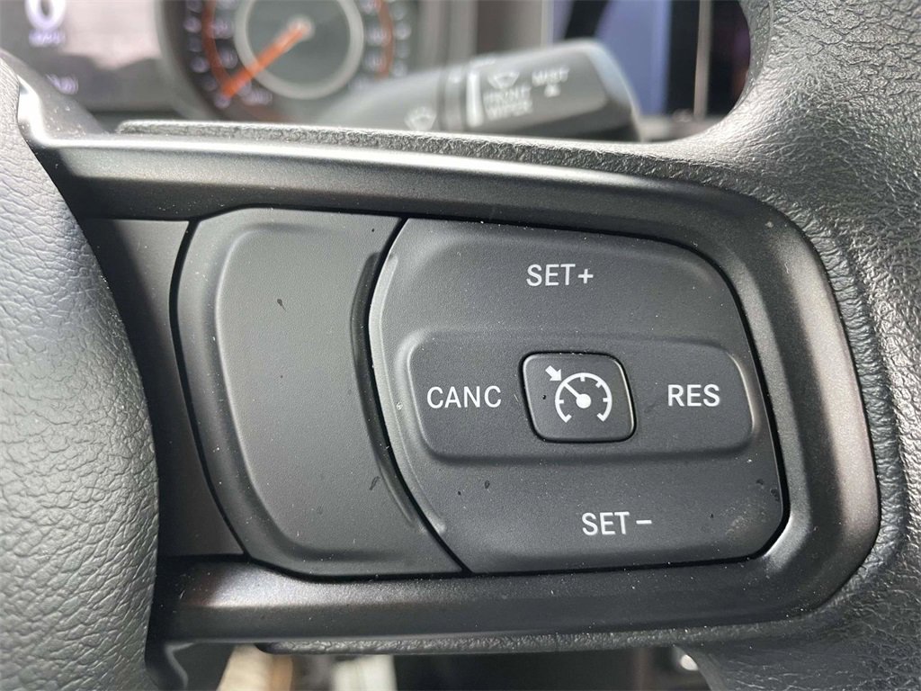 Used 2025 Jeep Wrangler Sport image 22
