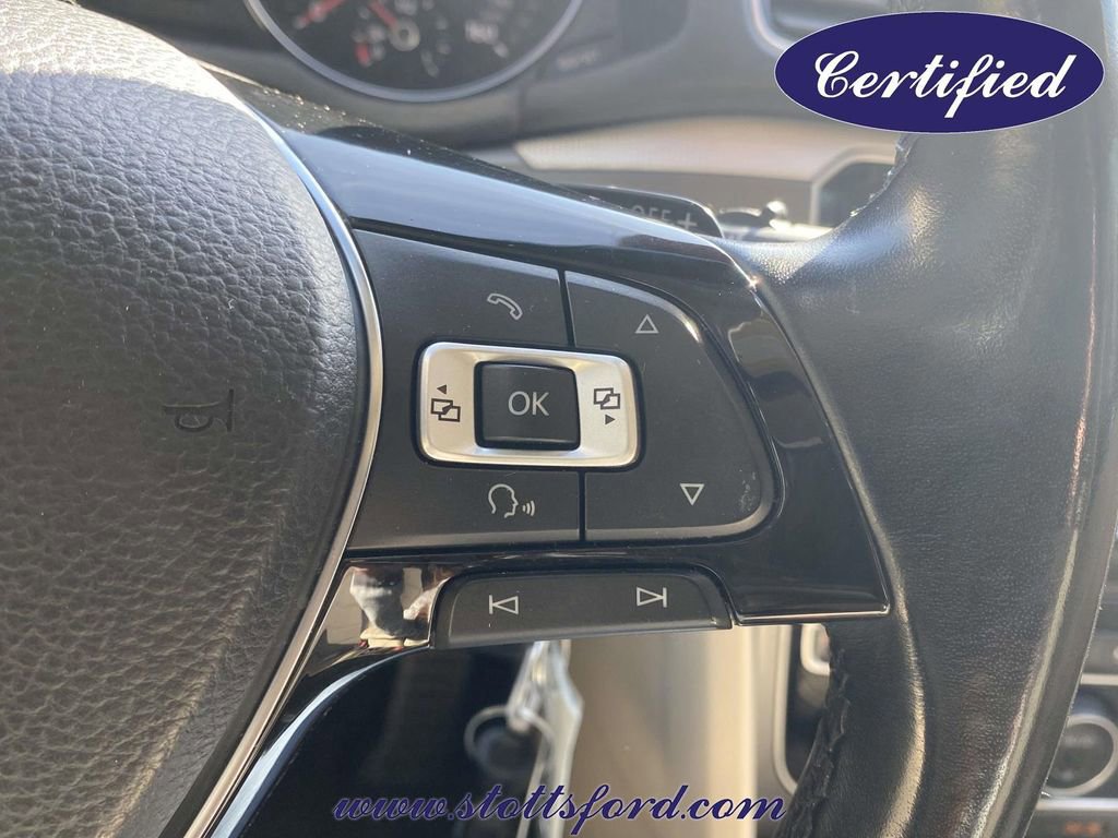 Used 2018 Volkswagen Passat 2.0T R-Line w/ R-Line Lighting Package FWD image 19