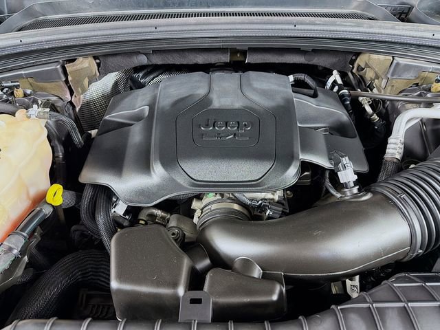 Used 2021 Jeep Grand Cherokee L Summit w/ Advanced Protech Group IV AWD/4WD image 37
