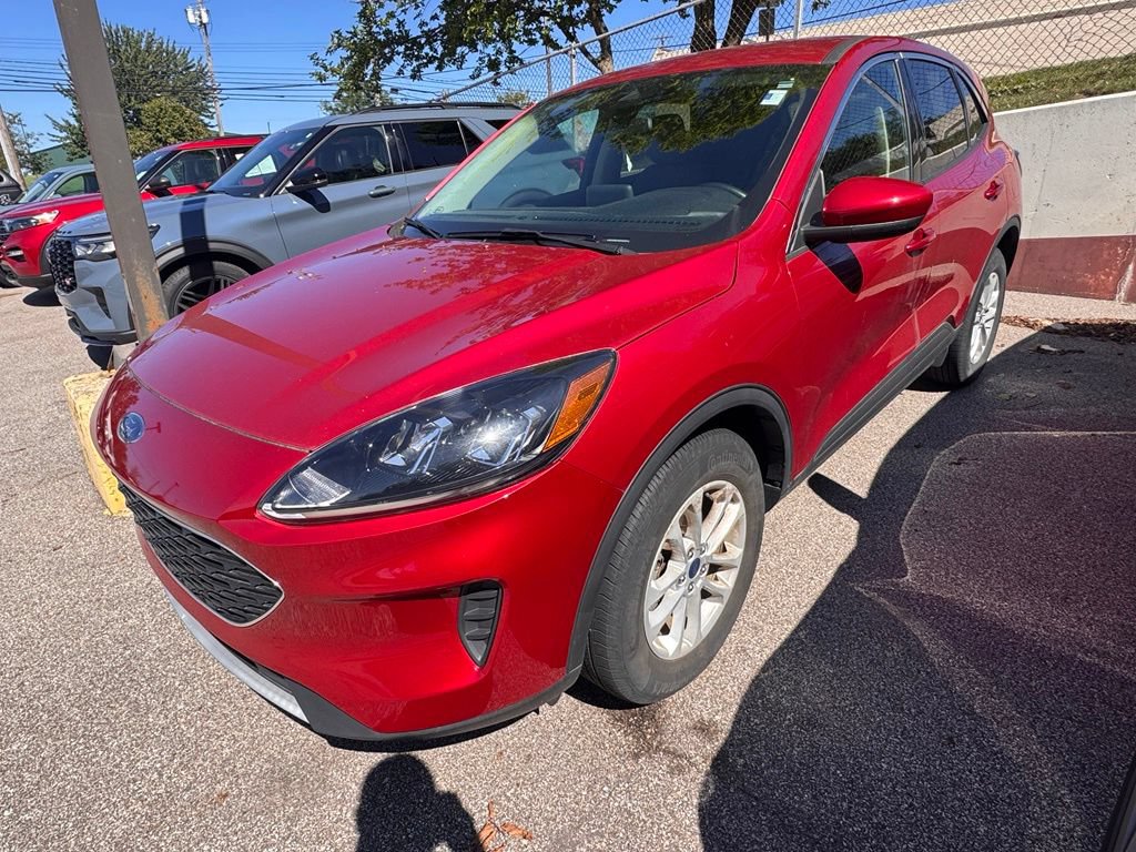 Certified 2021 Ford Escape SE w/ Cold Weather Package AWD/4WD image 1