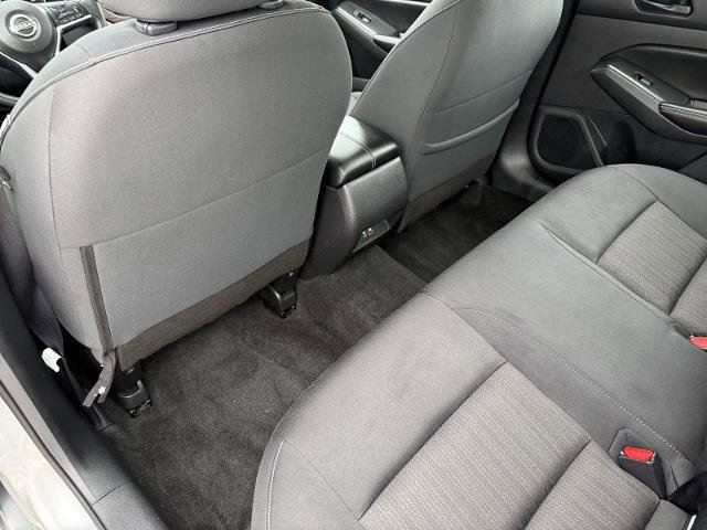 Used 2024 Nissan Altima 2.5 SV FWD image 24
