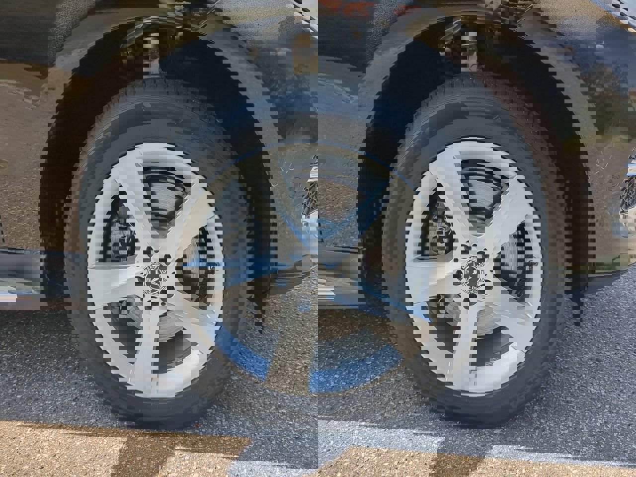 Used 2019 Mercedes-Benz GLE 400 4MATIC image 9