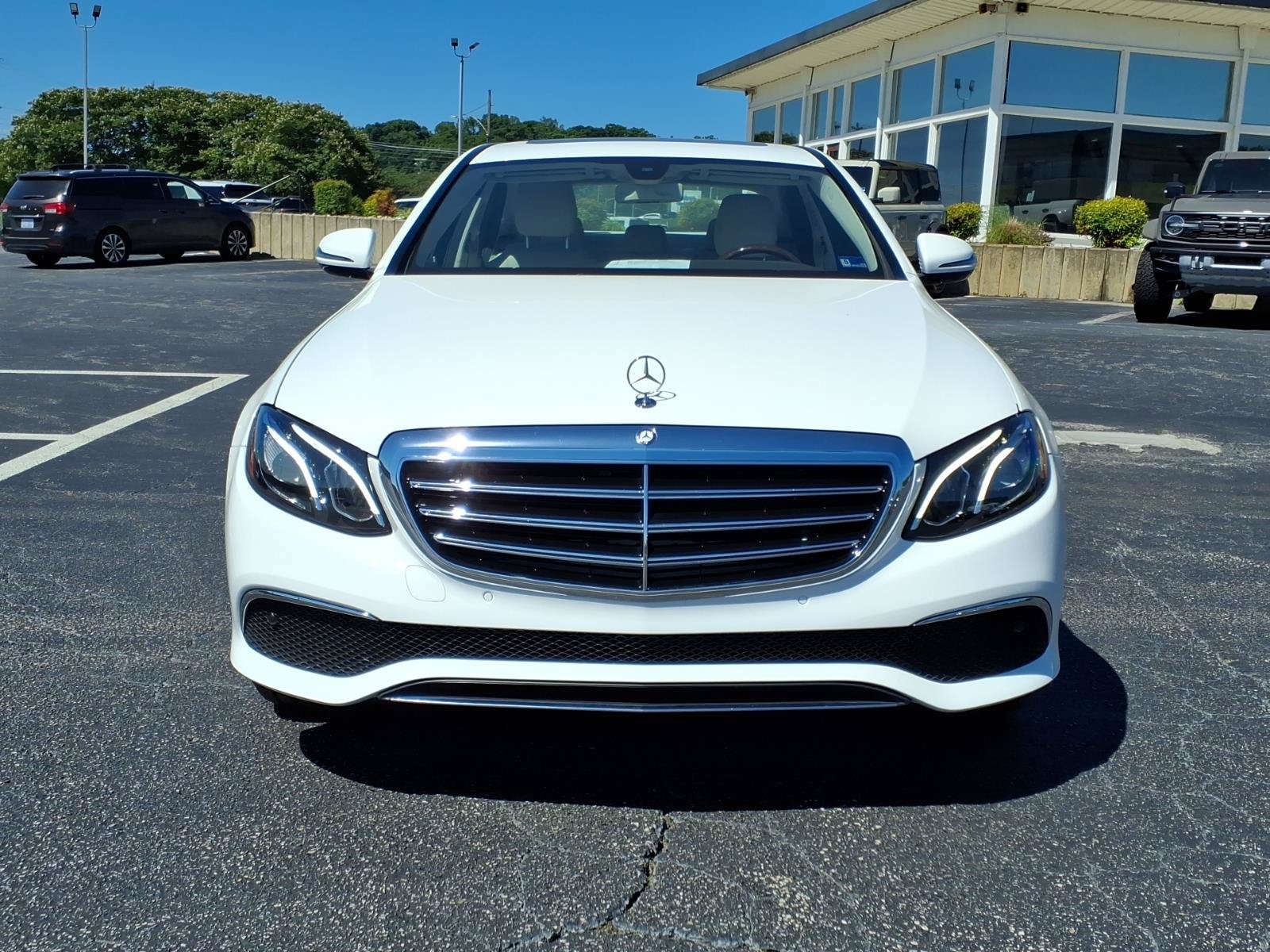 Used 2017 Mercedes-Benz E 300 image 3
