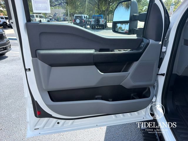Certified 2024 Ford F350 XL w/ 360-Degree Camera Package RWD image 13