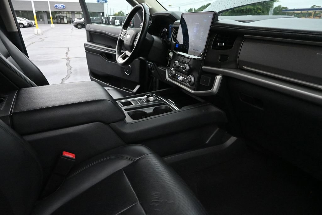 Certified 2024 Ford Expedition Max XLT RWD image 27